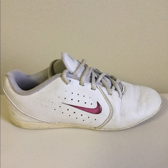 Nike Other - NIKE Leather VINTAGE Kids Shoes❤️